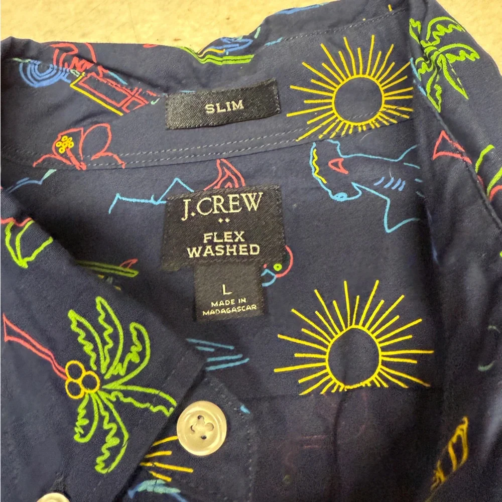 NWOT J. Crew‎ Men’s L Navy Surf Beach AOP Short Sleeve Slim Flex Button Down